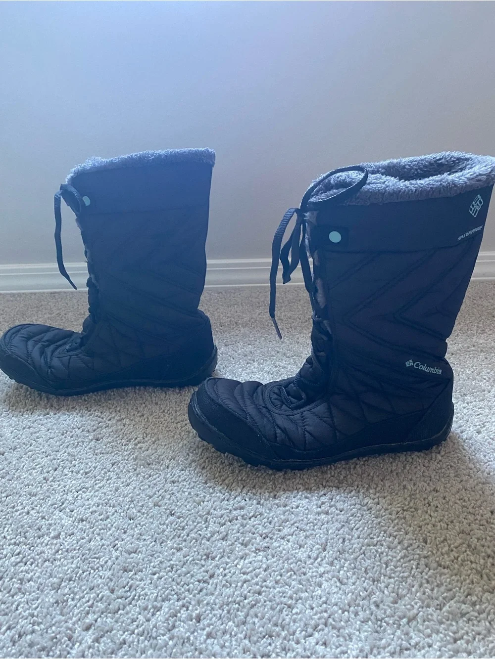 Columbia Kids Black Quilted Snow Boots with Faux Fur | big kids 6